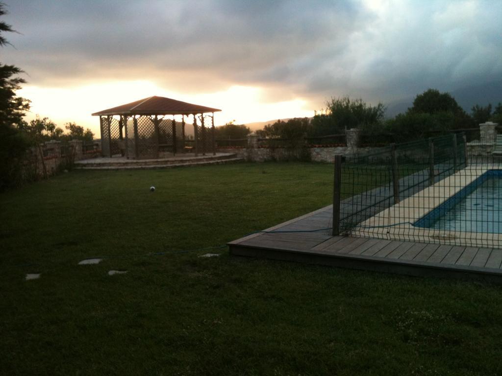 Elaion Guesthouse Ellinikón Dış mekan fotoğraf